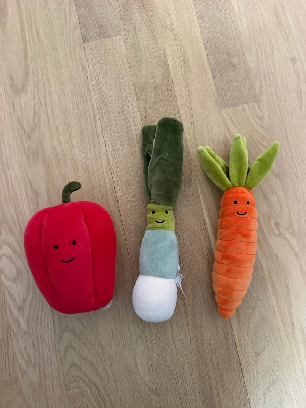 jellycat amusables play condition- Red Pepper, Orange Carrot & Green Leek